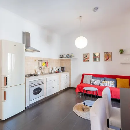 Rome-elegant Space Near Metro With Ac 公寓 *