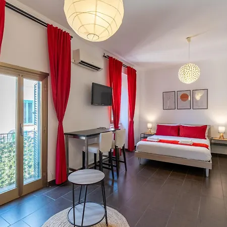 Rome-elegant Space Near Metro With Ac דירה *